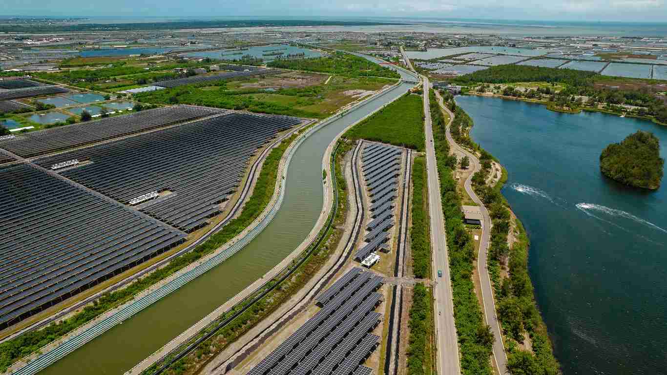 森林舞会能源事业提供智慧能源管理、、、、太阳能监控管理、、、全方位电厂建置及运维解决方案，，，，并拥有管理超过6000案场的经验