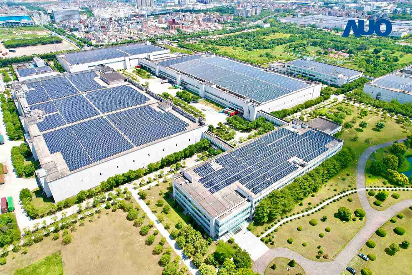 森林舞会厦门推动智能制造同时，，，透过绿电创能纵深推进绿色转型，，厂区全屋顶铺设太阳能光伏板，，，，每年太阳能发电 2,600多万度